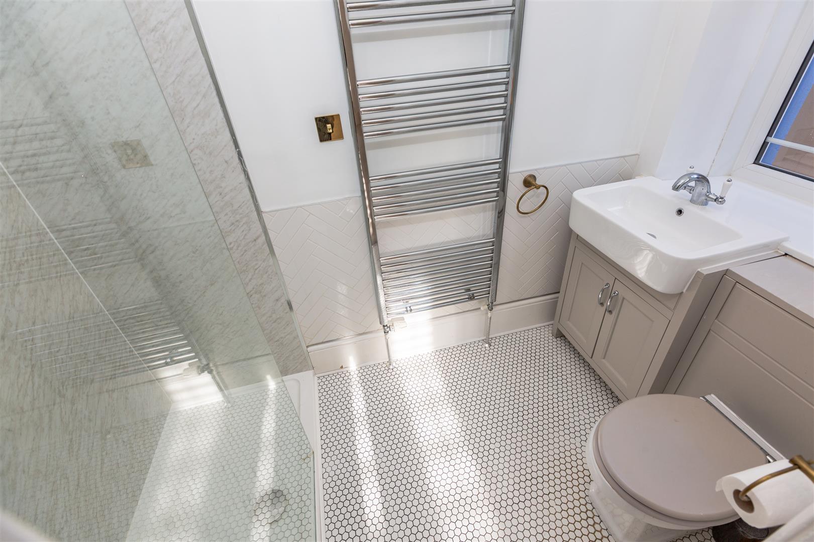 Queen Victoria Road, Llanelli, SA15 2TL